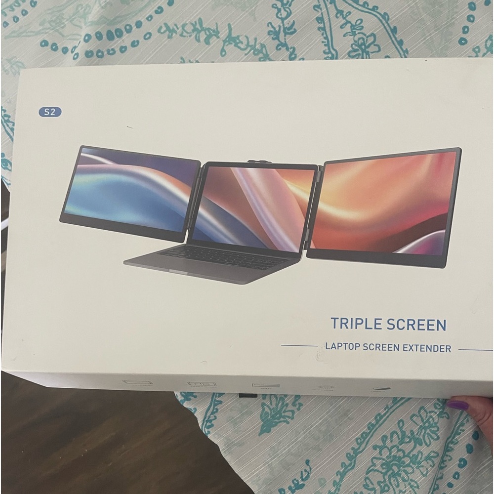 Triple screen laptop extender